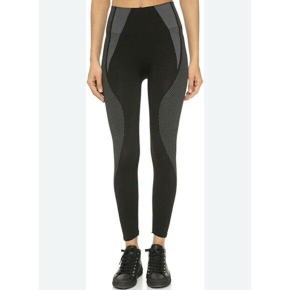 SPANX Women's Curved Lines Seamless Leggings SMALL/ P Black Gray - Picture 3 of 9